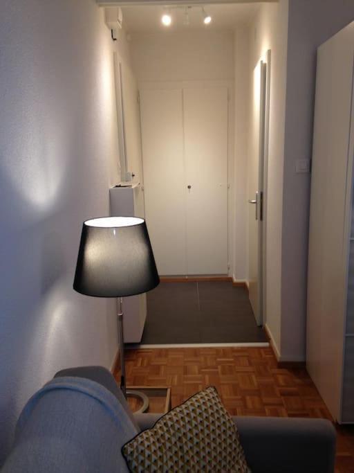 Beautiful Studio 2 Minutes From The Train Station Apartment Lausanne Bagian luar foto
